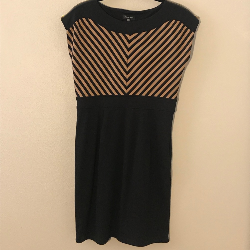 Spense cap sleeve dress with zippers on shoulders